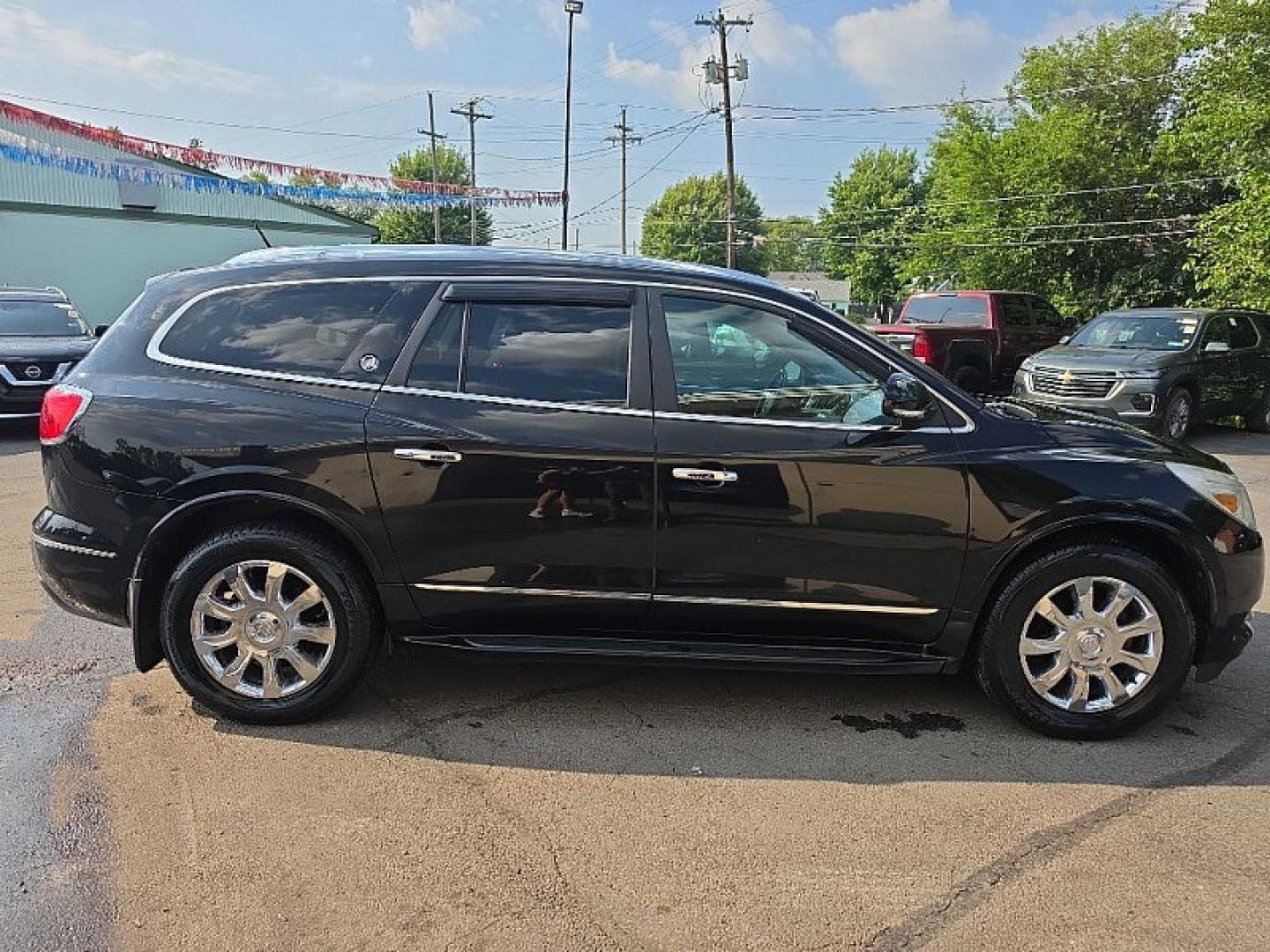 2016 BLACK /BLACK Buick Enclave Premium AWD (5GAKVCKD9GJ) with an 3.6L V6 DOHC 24V engine, 6A transmission, located at 3304 Woodville Road, Northwood, OH, 43619, (419) 210-8019, 41.612694, -83.480743 - Your #1 Destination for Auto Loans and mdash;No Matter Your Credit!At our dealership, we believe everyone deserves the opportunity to drive their dream car and mdash;whether you have good credit, bad credit, or no credit at all. With a wide selection of hundreds of cars, trucks, and SUVs, you'll fin- Photo#5