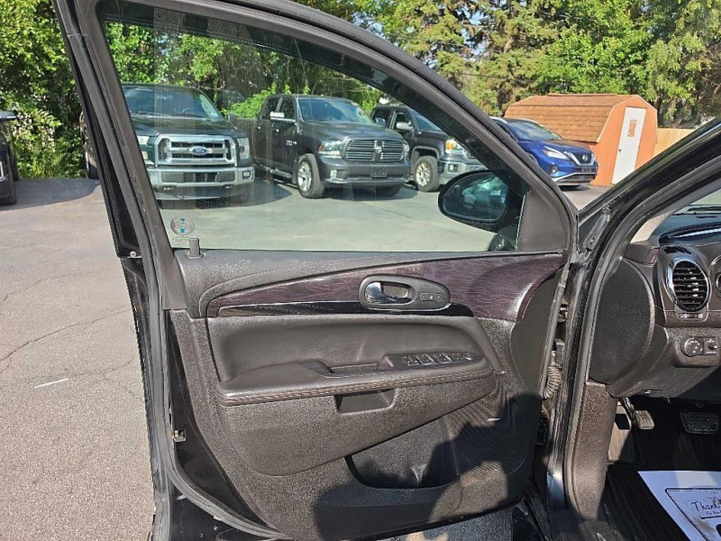 2016 BLACK /BLACK Buick Enclave Premium AWD (5GAKVCKD9GJ) with an 3.6L V6 DOHC 24V engine, 6A transmission, located at 3304 Woodville Road, Northwood, OH, 43619, (419) 210-8019, 41.612694, -83.480743 - Your #1 Destination for Auto Loans and mdash;No Matter Your Credit!At our dealership, we believe everyone deserves the opportunity to drive their dream car and mdash;whether you have good credit, bad credit, or no credit at all. With a wide selection of hundreds of cars, trucks, and SUVs, you'll fin- Photo#8