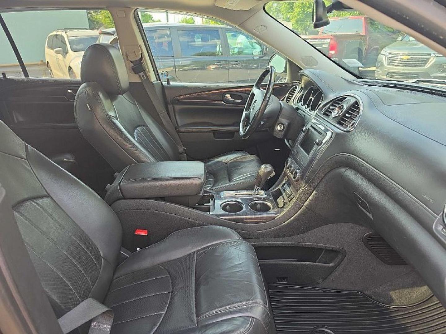 2016 BLACK /BLACK Buick Enclave Premium AWD (5GAKVCKD9GJ) with an 3.6L V6 DOHC 24V engine, 6A transmission, located at 3304 Woodville Road, Northwood, OH, 43619, (419) 210-8019, 41.612694, -83.480743 - Your #1 Destination for Auto Loans and mdash;No Matter Your Credit!At our dealership, we believe everyone deserves the opportunity to drive their dream car and mdash;whether you have good credit, bad credit, or no credit at all. With a wide selection of hundreds of cars, trucks, and SUVs, you'll fin- Photo#20