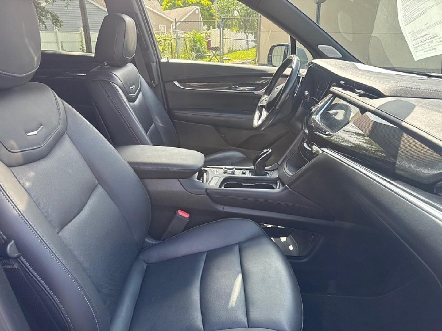 2022 GRAY /BLACK Cadillac XT6 Sport (1GYKPGRS4NZ) with an 3.6L V6 DOHC 24V engine, 9A transmission, located at 3304 Woodville Road, Northwood, OH, 43619, (419) 210-8019, 41.612694, -83.480743 - Your #1 Destination for Auto Loans and mdash;No Matter Your Credit!At our dealership, we believe everyone deserves the opportunity to drive their dream car and mdash;whether you have good credit, bad credit, or no credit at all. With a wide selection of hundreds of cars, trucks, and SUVs, you'll fin- Photo#18