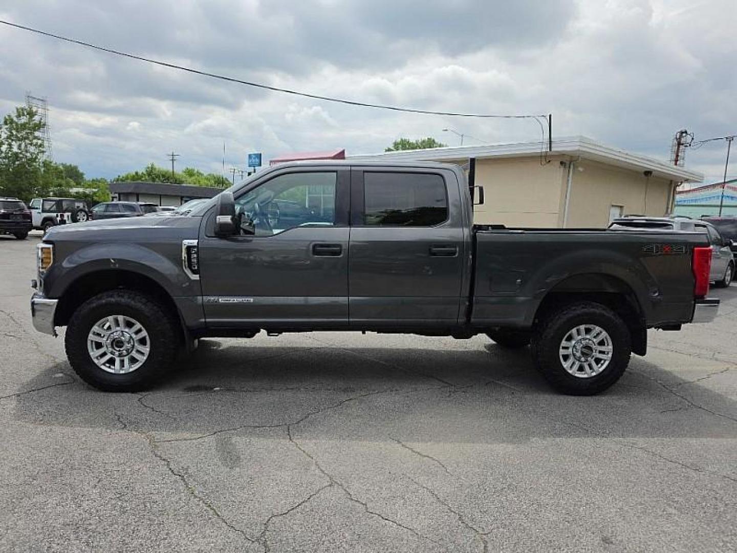 2018 GRAY /GRAY Ford F-250 SD King Ranch Crew Cab Long Bed 4WD (1FT7W2BT5JE) with an 6.7L V8 OHV 16V DIESEL engine, 6A transmission, located at 3304 Woodville Road, Northwood, OH, 43619, (419) 210-8019, 41.612694, -83.480743 - Your #1 Destination for Auto Loans and mdash;No Matter Your Credit!At our dealership, we believe everyone deserves the opportunity to drive their dream car and mdash;whether you have good credit, bad credit, or no credit at all. With a wide selection of hundreds of cars, trucks, and SUVs, you'll fin - Photo#3