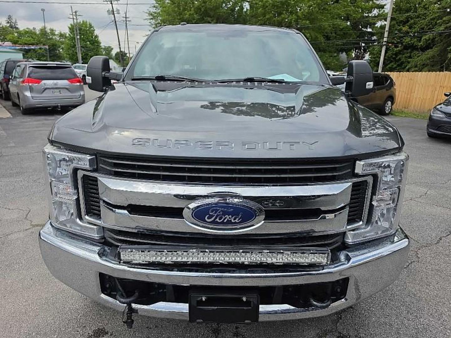 2018 GRAY /GRAY Ford F-250 SD King Ranch Crew Cab Long Bed 4WD (1FT7W2BT5JE) with an 6.7L V8 OHV 16V DIESEL engine, 6A transmission, located at 3304 Woodville Road, Northwood, OH, 43619, (419) 210-8019, 41.612694, -83.480743 - Your #1 Destination for Auto Loans and mdash;No Matter Your Credit!At our dealership, we believe everyone deserves the opportunity to drive their dream car and mdash;whether you have good credit, bad credit, or no credit at all. With a wide selection of hundreds of cars, trucks, and SUVs, you'll fin - Photo#7