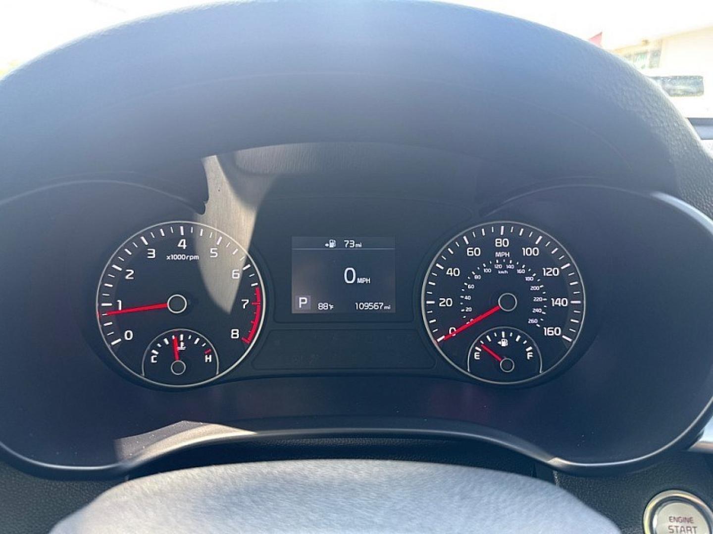 2020 WHITE /BLACK Kia Optima LX (5XXGT4L3XLG) with an 2.4L L4 DOHC 16V engine, 6A transmission, located at 3304 Woodville Road, Northwood, OH, 43619, (419) 210-8019, 41.612694, -83.480743 - Your #1 Destination for Auto Loans and mdash;No Matter Your Credit!At our dealership, we believe everyone deserves the opportunity to drive their dream car and mdash;whether you have good credit, bad credit, or no credit at all. With a wide selection of hundreds of cars, trucks, and SUVs, you'll fin- Photo#18