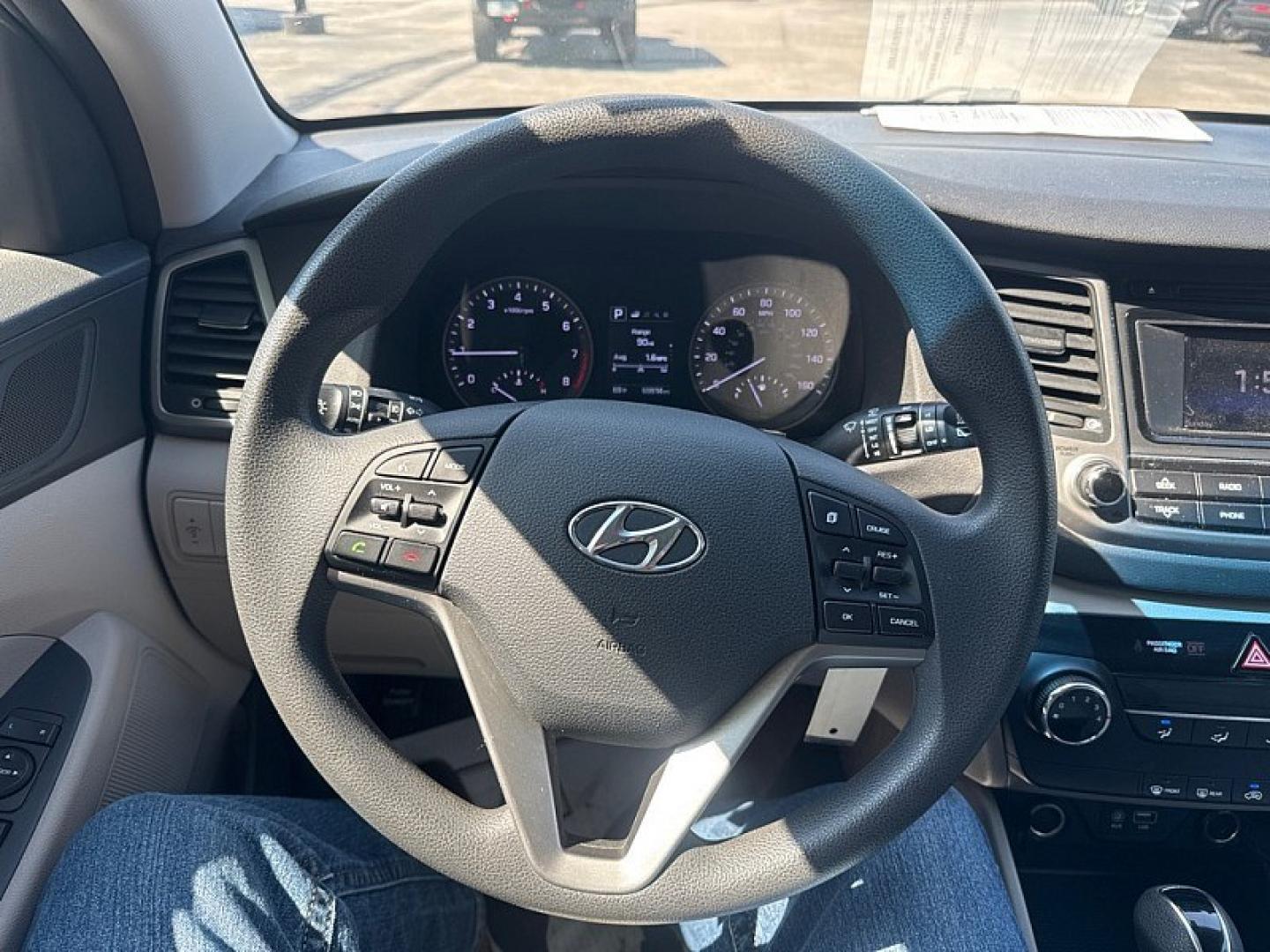 2017 SILVER /GRAY Hyundai Tucson SE w/Preferred Package AWD (KM8J3CA46HU) with an 2.0L L4 DOHC 16V engine, 6A transmission, located at 3304 Woodville Road, Northwood, OH, 43619, (419) 210-8019, 41.612694, -83.480743- Photo#19
