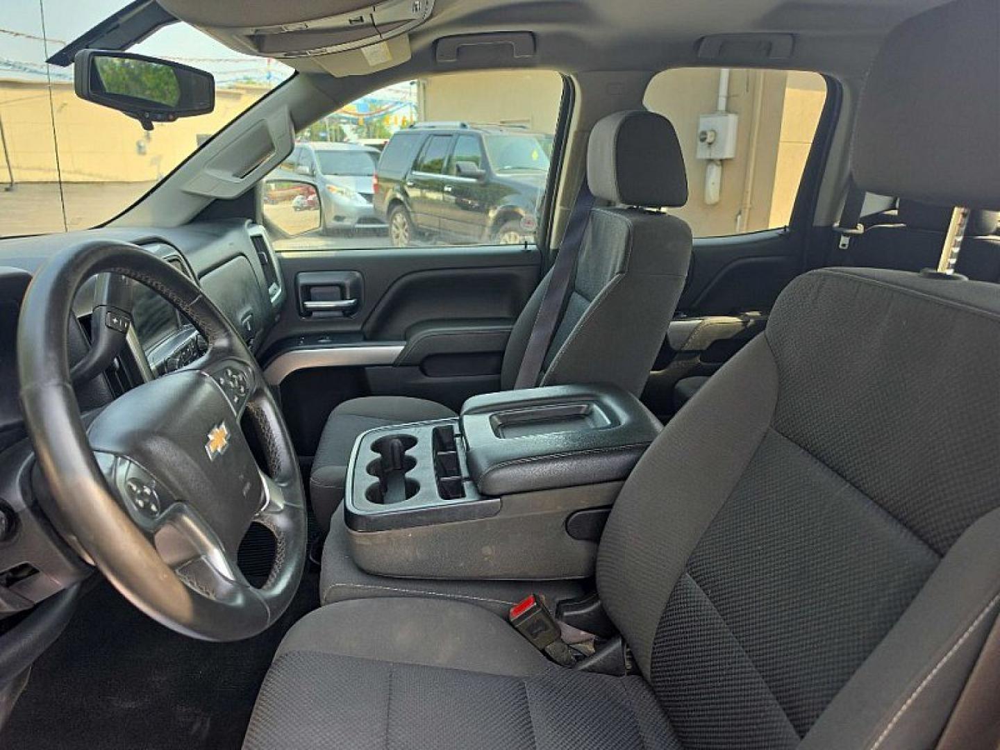 2017 GRAY /BLACK Chevrolet Silverado 1500 LT Double Cab 4WD (1GCVKREC8HZ) with an 5.3L V8 OHV 16V engine, 6A transmission, located at 3304 Woodville Road, Northwood, OH, 43619, (419) 210-8019, 41.612694, -83.480743 - Your #1 Destination for Auto Loans and mdash;No Matter Your Credit!At our dealership, we believe everyone deserves the opportunity to drive their dream car and mdash;whether you have good credit, bad credit, or no credit at all. With a wide selection of hundreds of cars, trucks, and SUVs, you'll fin- Photo#9