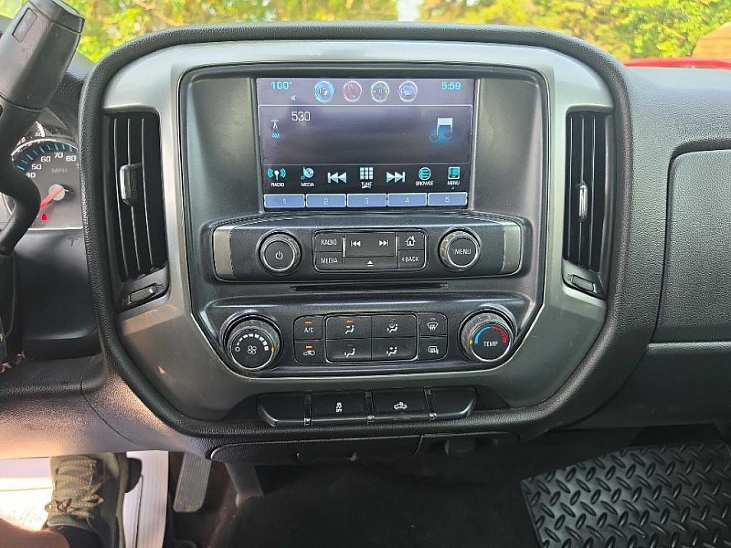 2017 GRAY /BLACK Chevrolet Silverado 1500 LT Double Cab 4WD (1GCVKREC8HZ) with an 5.3L V8 OHV 16V engine, 6A transmission, located at 3304 Woodville Road, Northwood, OH, 43619, (419) 210-8019, 41.612694, -83.480743 - Your #1 Destination for Auto Loans and mdash;No Matter Your Credit!At our dealership, we believe everyone deserves the opportunity to drive their dream car and mdash;whether you have good credit, bad credit, or no credit at all. With a wide selection of hundreds of cars, trucks, and SUVs, you'll fin- Photo#19