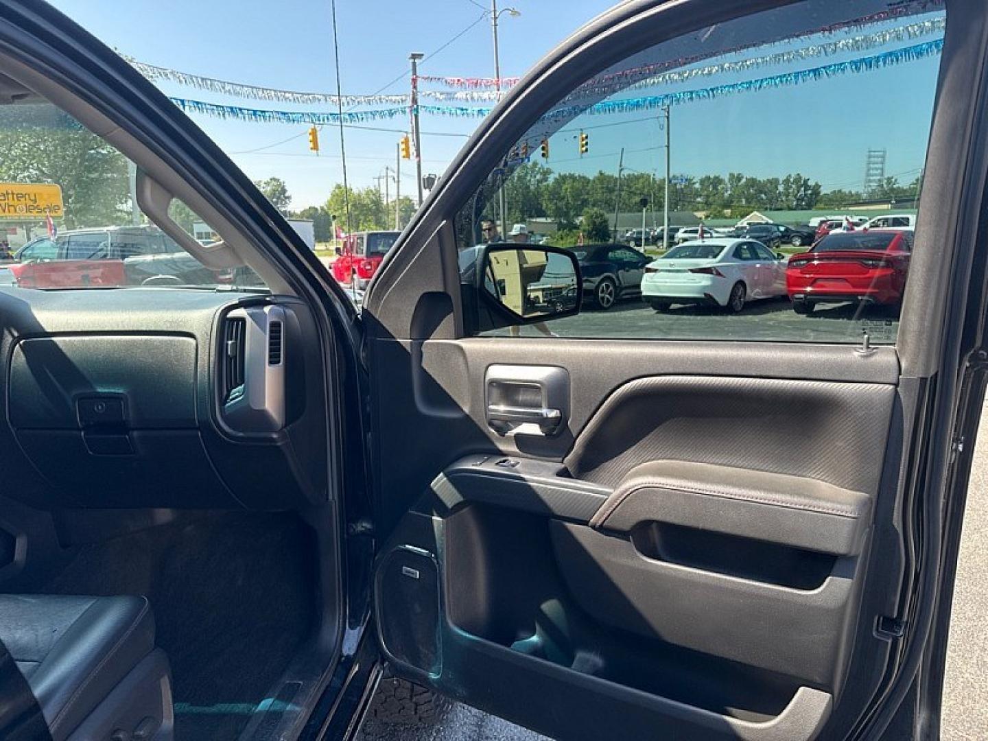 2013 BLACK /BLACK GMC Sierra 1500 SLT Ext. Cab 4WD (1GTV2VEC3EZ) with an 5.3L V8 OHV 16V engine, 6-Speed Automatic transmission, located at 3304 Woodville Road, Northwood, OH, 43619, (419) 210-8019, 41.612694, -83.480743- Photo#13