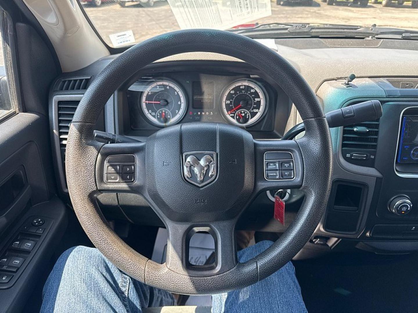 2015 GRAY /BLACK / GREY RAM 1500 Tradesman Quad Cab 2WD (1C6RR6FT0FS) with an 5.7L V8 OHV 16V engine, 6-Speed Automatic transmission, located at 3304 Woodville Road, Northwood, OH, 43619, (419) 210-8019, 41.612694, -83.480743- Photo#18