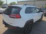 2017 WHITE /BLACK Jeep Cherokee Trailhawk 4WD (1C4PJMBS9HW) with an 3.2L V6 DOHC 24V engine, 9A transmission, located at 3304 Woodville Road, Northwood, OH, 43619, (419) 210-8019, 41.612694, -83.480743- Photo#2