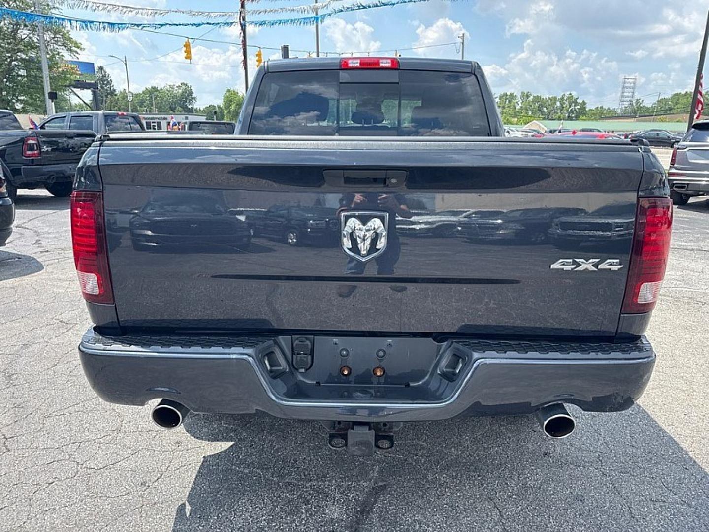 2016 GRAY /BLACK RAM 1500 Sport Crew Cab SWB 4WD (1C6RR7MT2GS) with an 5.7L V8 OHV 16V engine, 6A transmission, located at 3304 Woodville Road, Northwood, OH, 43619, (419) 210-8019, 41.612694, -83.480743 - Your #1 Destination for Auto Loans and mdash;No Matter Your Credit!At our dealership, we believe everyone deserves the opportunity to drive their dream car and mdash;whether you have good credit, bad credit, or no credit at all. With a wide selection of hundreds of cars, trucks, and SUVs, you'll fin- Photo#3