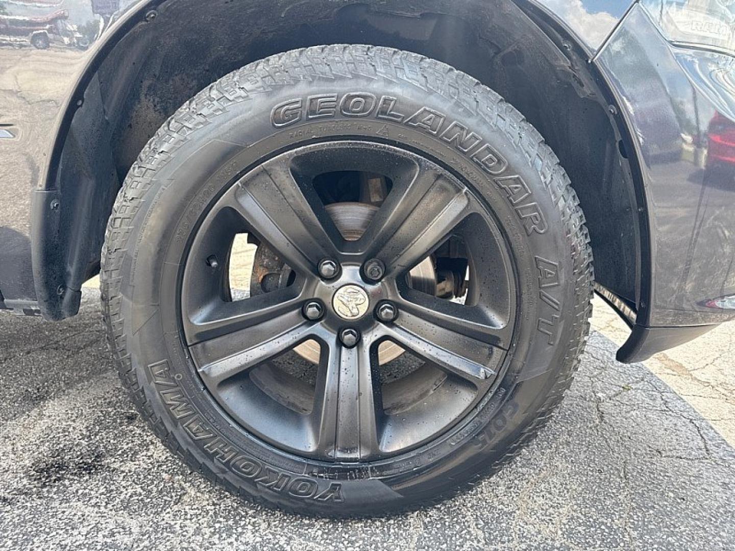 2016 GRAY /BLACK RAM 1500 Sport Crew Cab SWB 4WD (1C6RR7MT2GS) with an 5.7L V8 OHV 16V engine, 6A transmission, located at 3304 Woodville Road, Northwood, OH, 43619, (419) 210-8019, 41.612694, -83.480743 - Your #1 Destination for Auto Loans and mdash;No Matter Your Credit!At our dealership, we believe everyone deserves the opportunity to drive their dream car and mdash;whether you have good credit, bad credit, or no credit at all. With a wide selection of hundreds of cars, trucks, and SUVs, you'll fin- Photo#17