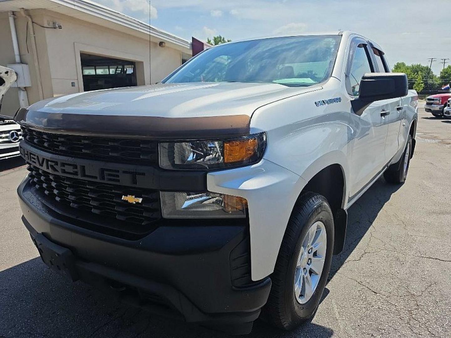 2020 SILVER /BLACK Chevrolet Silverado 1500 Work Truck Double Cab 4WD (1GCRYAEFXLZ) with an 5.3L V8 OHV 16V engine, 6A transmission, located at 3304 Woodville Road, Northwood, OH, 43619, (419) 210-8019, 41.612694, -83.480743 - Your #1 Destination for Auto Loans and mdash;No Matter Your Credit!At our dealership, we believe everyone deserves the opportunity to drive their dream car and mdash;whether you have good credit, bad credit, or no credit at all. With a wide selection of hundreds of cars, trucks, and SUVs, you'll fin- Photo#0