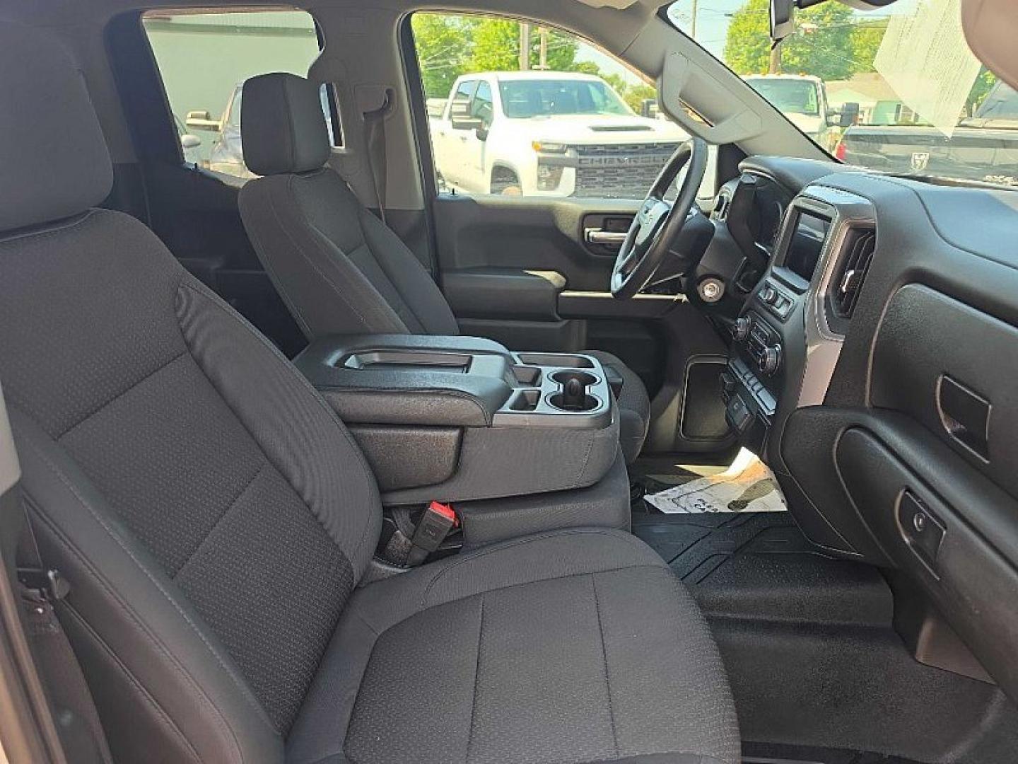 2020 SILVER /BLACK Chevrolet Silverado 1500 Work Truck Double Cab 4WD (1GCRYAEFXLZ) with an 5.3L V8 OHV 16V engine, 6A transmission, located at 3304 Woodville Road, Northwood, OH, 43619, (419) 210-8019, 41.612694, -83.480743 - Your #1 Destination for Auto Loans and mdash;No Matter Your Credit!At our dealership, we believe everyone deserves the opportunity to drive their dream car and mdash;whether you have good credit, bad credit, or no credit at all. With a wide selection of hundreds of cars, trucks, and SUVs, you'll fin- Photo#14
