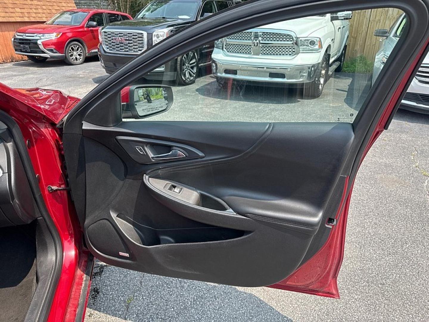 2016 RED /BLACK Chevrolet Malibu 1LT (1G1ZE5ST0GF) with an 1.5L L4 DOHC 16V engine, 6A transmission, located at 3304 Woodville Road, Northwood, OH, 43619, (419) 210-8019, 41.612694, -83.480743 - Your #1 Destination for Auto Loans and mdash;No Matter Your Credit!At our dealership, we believe everyone deserves the opportunity to drive their dream car and mdash;whether you have good credit, bad credit, or no credit at all. With a wide selection of hundreds of cars, trucks, and SUVs, you'll fin- Photo#15