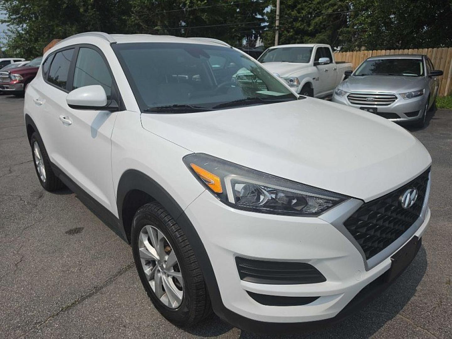 2019 WHITE /BLACK / BEIGE Hyundai Tucson SEL AWD (KM8J3CA47KU) with an 2.0L L4 DOHC 16V engine, 6A transmission, located at 3304 Woodville Road, Northwood, OH, 43619, (419) 210-8019, 41.612694, -83.480743 - Your #1 Destination for Auto Loans and mdash;No Matter Your Credit!At our dealership, we believe everyone deserves the opportunity to drive their dream car and mdash;whether you have good credit, bad credit, or no credit at all. With a wide selection of hundreds of cars, trucks, and SUVs, you'll fin- Photo#25
