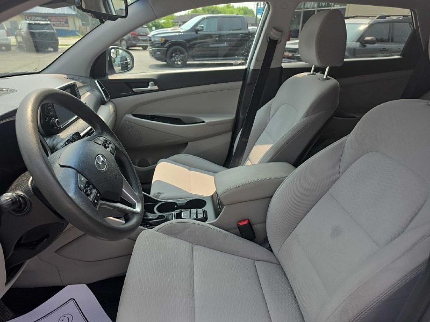 2019 WHITE /BLACK / BEIGE Hyundai Tucson SEL AWD (KM8J3CA47KU) with an 2.0L L4 DOHC 16V engine, 6A transmission, located at 3304 Woodville Road, Northwood, OH, 43619, (419) 210-8019, 41.612694, -83.480743 - Your #1 Destination for Auto Loans and mdash;No Matter Your Credit!At our dealership, we believe everyone deserves the opportunity to drive their dream car and mdash;whether you have good credit, bad credit, or no credit at all. With a wide selection of hundreds of cars, trucks, and SUVs, you'll fin- Photo#28