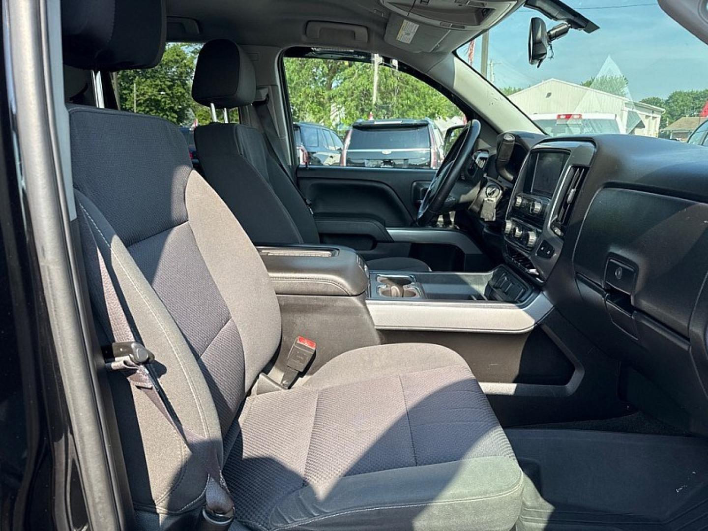 2017 BLACK /BLACK Chevrolet Silverado 1500 LT Double Cab 4WD (1GCVKREC4HZ) with an 5.3L V8 OHV 16V engine, 6A transmission, located at 3304 Woodville Road, Northwood, OH, 43619, (419) 210-8019, 41.612694, -83.480743 - Your #1 Destination for Auto Loans and mdash;No Matter Your Credit!At our dealership, we believe everyone deserves the opportunity to drive their dream car and mdash;whether you have good credit, bad credit, or no credit at all. With a wide selection of hundreds of cars, trucks, and SUVs, you'll fin- Photo#16