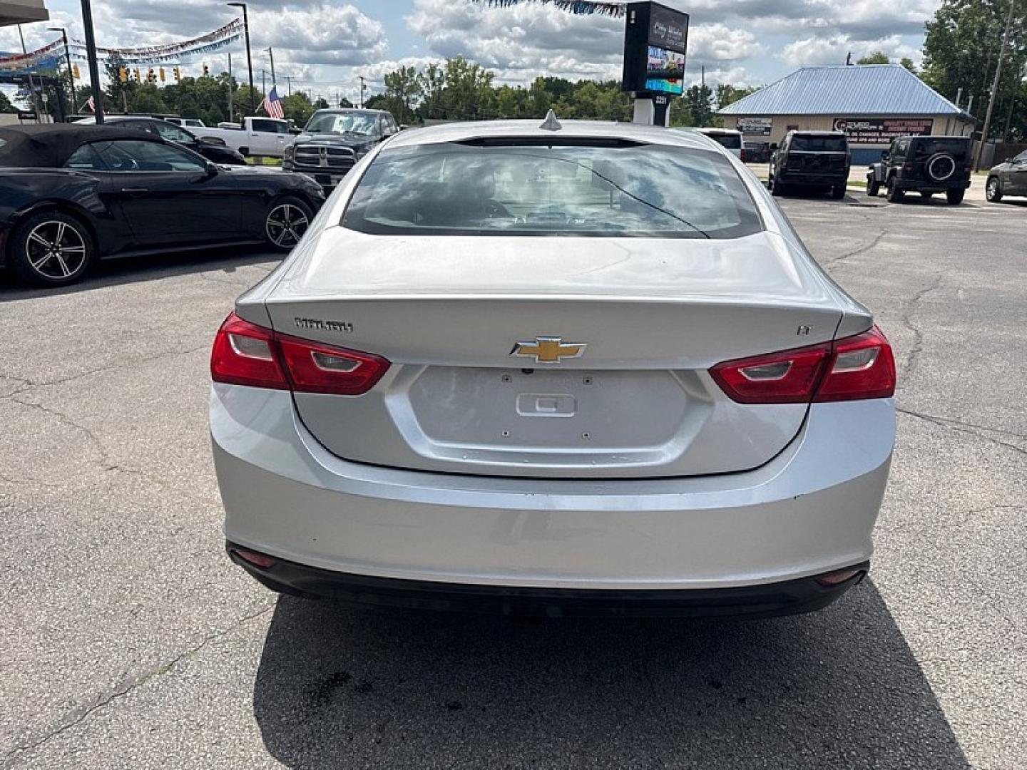 2017 SILVER /BEIGE Chevrolet Malibu 1LT (1G1ZE5ST2HF) with an 1.5L L4 DOHC 16V engine, 6A transmission, located at 3304 Woodville Road, Northwood, OH, 43619, (419) 210-8019, 41.612694, -83.480743 - Your #1 Destination for Auto Loans and mdash;No Matter Your Credit!At our dealership, we believe everyone deserves the opportunity to drive their dream car and mdash;whether you have good credit, bad credit, or no credit at all. With a wide selection of hundreds of cars, trucks, and SUVs, you'll fin- Photo#3