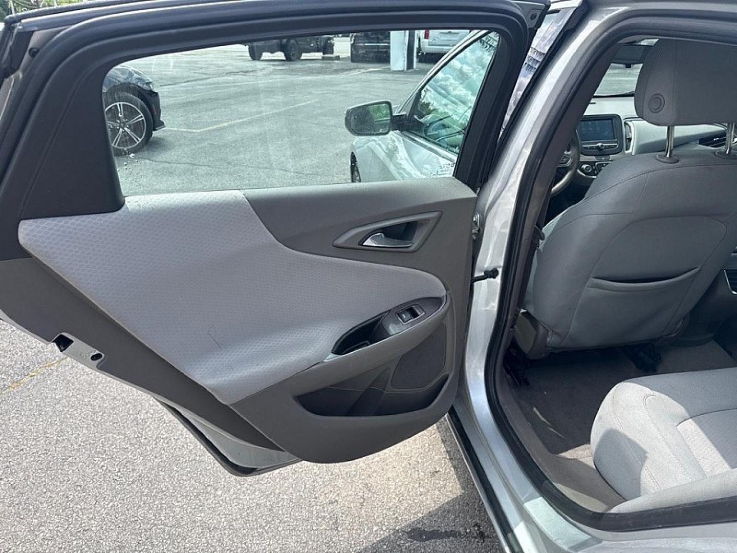 2017 SILVER /BEIGE Chevrolet Malibu 1LT (1G1ZE5ST2HF) with an 1.5L L4 DOHC 16V engine, 6A transmission, located at 3304 Woodville Road, Northwood, OH, 43619, (419) 210-8019, 41.612694, -83.480743 - Your #1 Destination for Auto Loans and mdash;No Matter Your Credit!At our dealership, we believe everyone deserves the opportunity to drive their dream car and mdash;whether you have good credit, bad credit, or no credit at all. With a wide selection of hundreds of cars, trucks, and SUVs, you'll fin- Photo#10