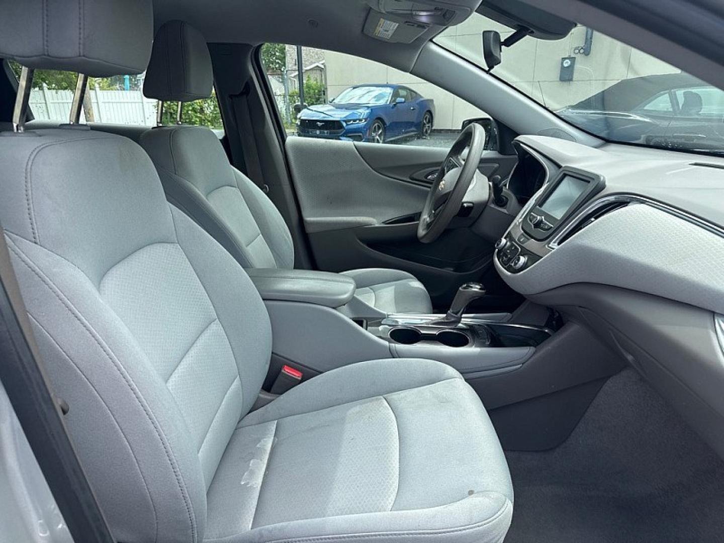 2017 SILVER /BEIGE Chevrolet Malibu 1LT (1G1ZE5ST2HF) with an 1.5L L4 DOHC 16V engine, 6A transmission, located at 3304 Woodville Road, Northwood, OH, 43619, (419) 210-8019, 41.612694, -83.480743 - Your #1 Destination for Auto Loans and mdash;No Matter Your Credit!At our dealership, we believe everyone deserves the opportunity to drive their dream car and mdash;whether you have good credit, bad credit, or no credit at all. With a wide selection of hundreds of cars, trucks, and SUVs, you'll fin- Photo#16