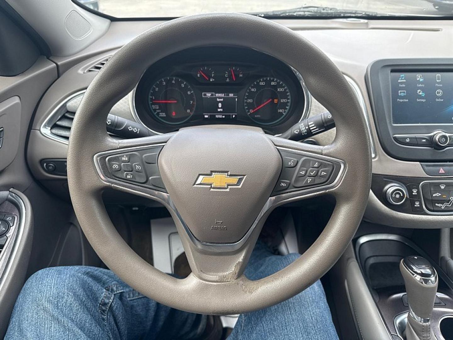2017 SILVER /BEIGE Chevrolet Malibu 1LT (1G1ZE5ST2HF) with an 1.5L L4 DOHC 16V engine, 6A transmission, located at 3304 Woodville Road, Northwood, OH, 43619, (419) 210-8019, 41.612694, -83.480743 - Your #1 Destination for Auto Loans and mdash;No Matter Your Credit!At our dealership, we believe everyone deserves the opportunity to drive their dream car and mdash;whether you have good credit, bad credit, or no credit at all. With a wide selection of hundreds of cars, trucks, and SUVs, you'll fin- Photo#19