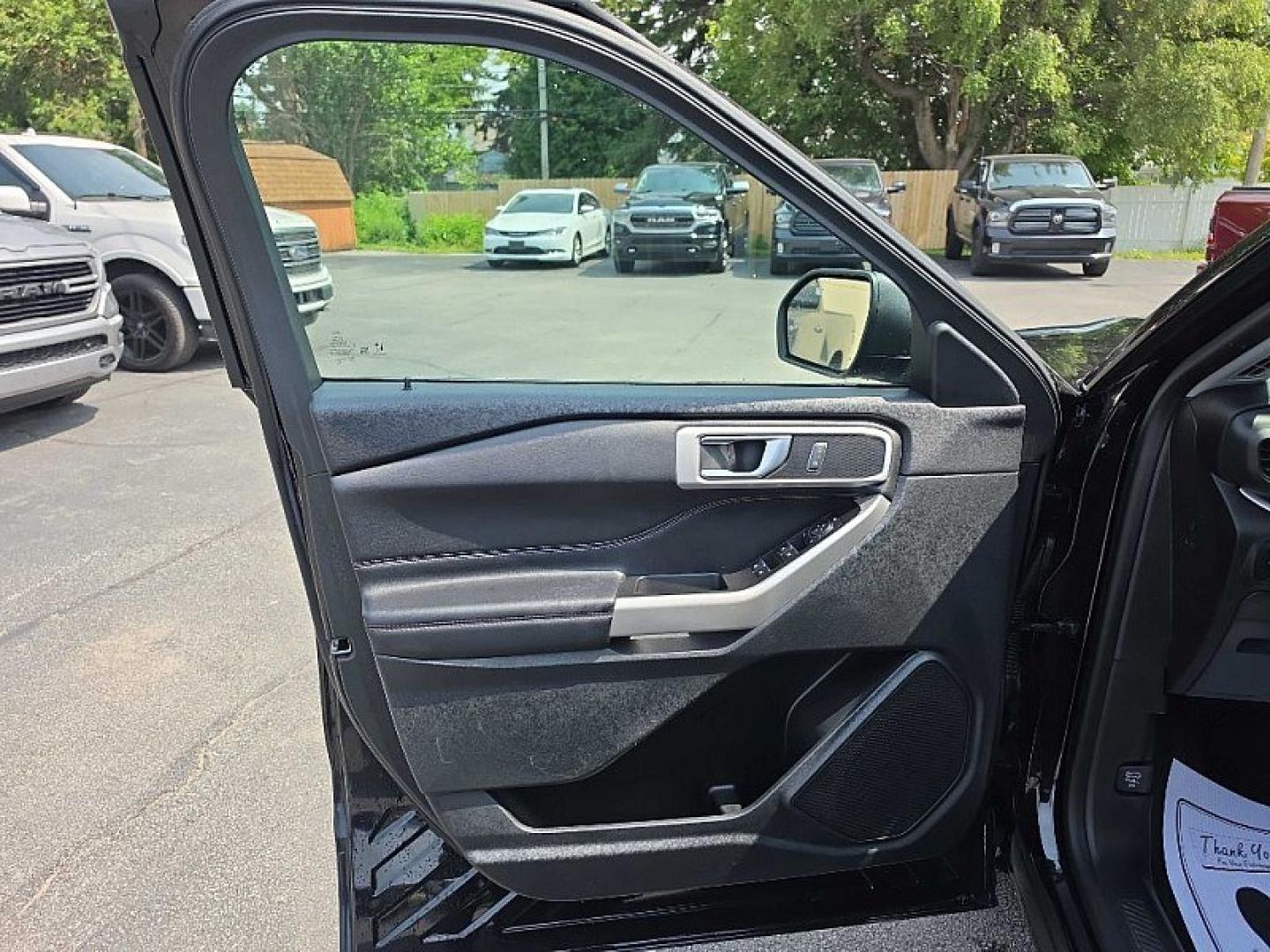 2022 BLACK /BLACK Ford Explorer XLT AWD (1FMSK8DH2NG) with an 2.3L L4 DOHC 16V engine, 10A transmission, located at 3304 Woodville Road, Northwood, OH, 43619, (419) 210-8019, 41.612694, -83.480743 - Your #1 Destination for Auto Loans and mdash;No Matter Your Credit!At our dealership, we believe everyone deserves the opportunity to drive their dream car and mdash;whether you have good credit, bad credit, or no credit at all. With a wide selection of hundreds of cars, trucks, and SUVs, you'll fin- Photo#8