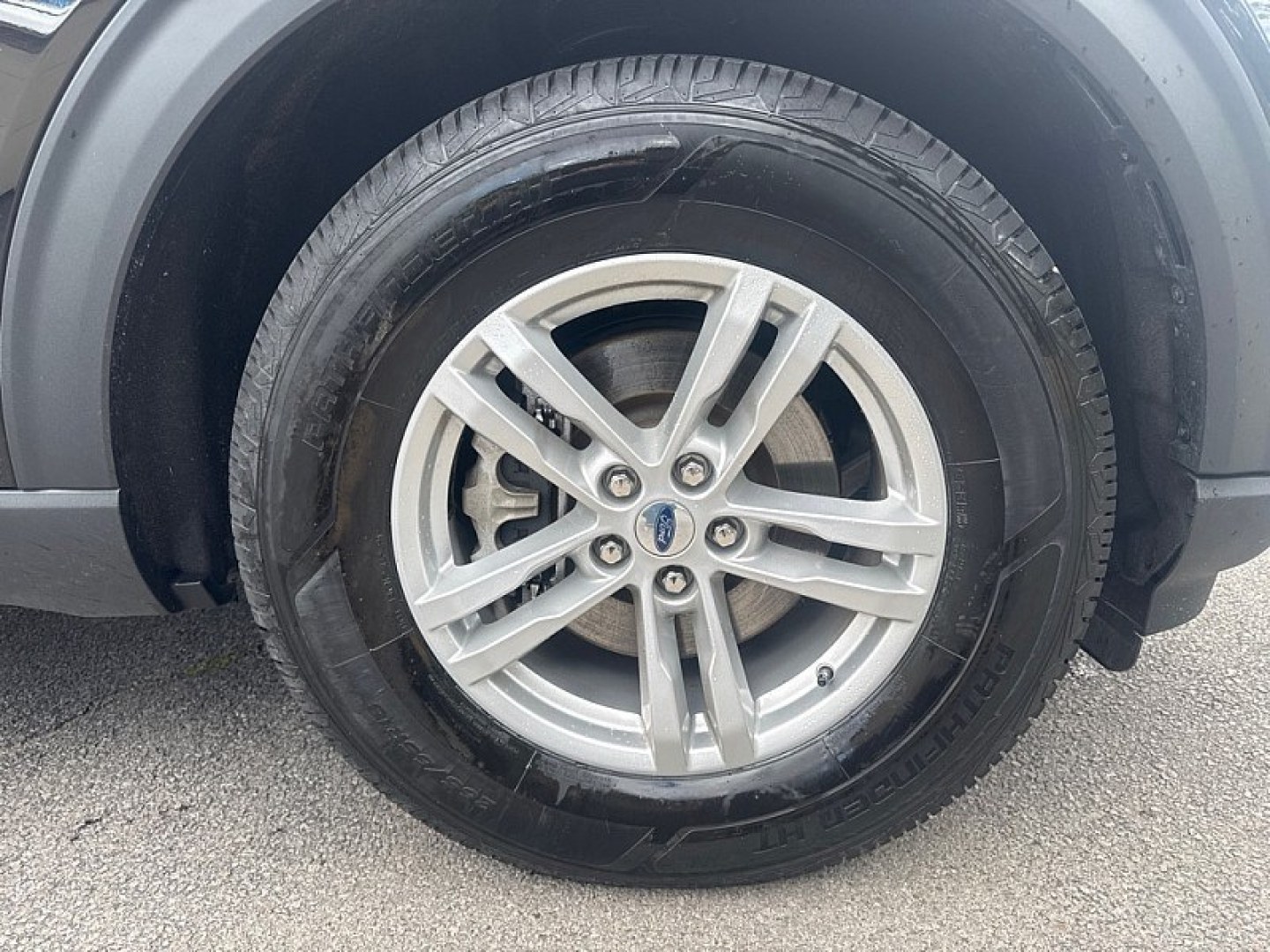 2023 BLACK /BEIGE Ford Explorer XLT (1FMSK7DH6PG) with an 2.3L L4 DOHC 16V engine, 10A transmission, located at 3304 Woodville Road, Northwood, OH, 43619, (419) 210-8019, 41.612694, -83.480743 - Your #1 Destination for Auto Loans and mdash;No Matter Your Credit!At our dealership, we believe everyone deserves the opportunity to drive their dream car and mdash;whether you have good credit, bad credit, or no credit at all. With a wide selection of hundreds of cars, trucks, and SUVs, you'll fin- Photo#19