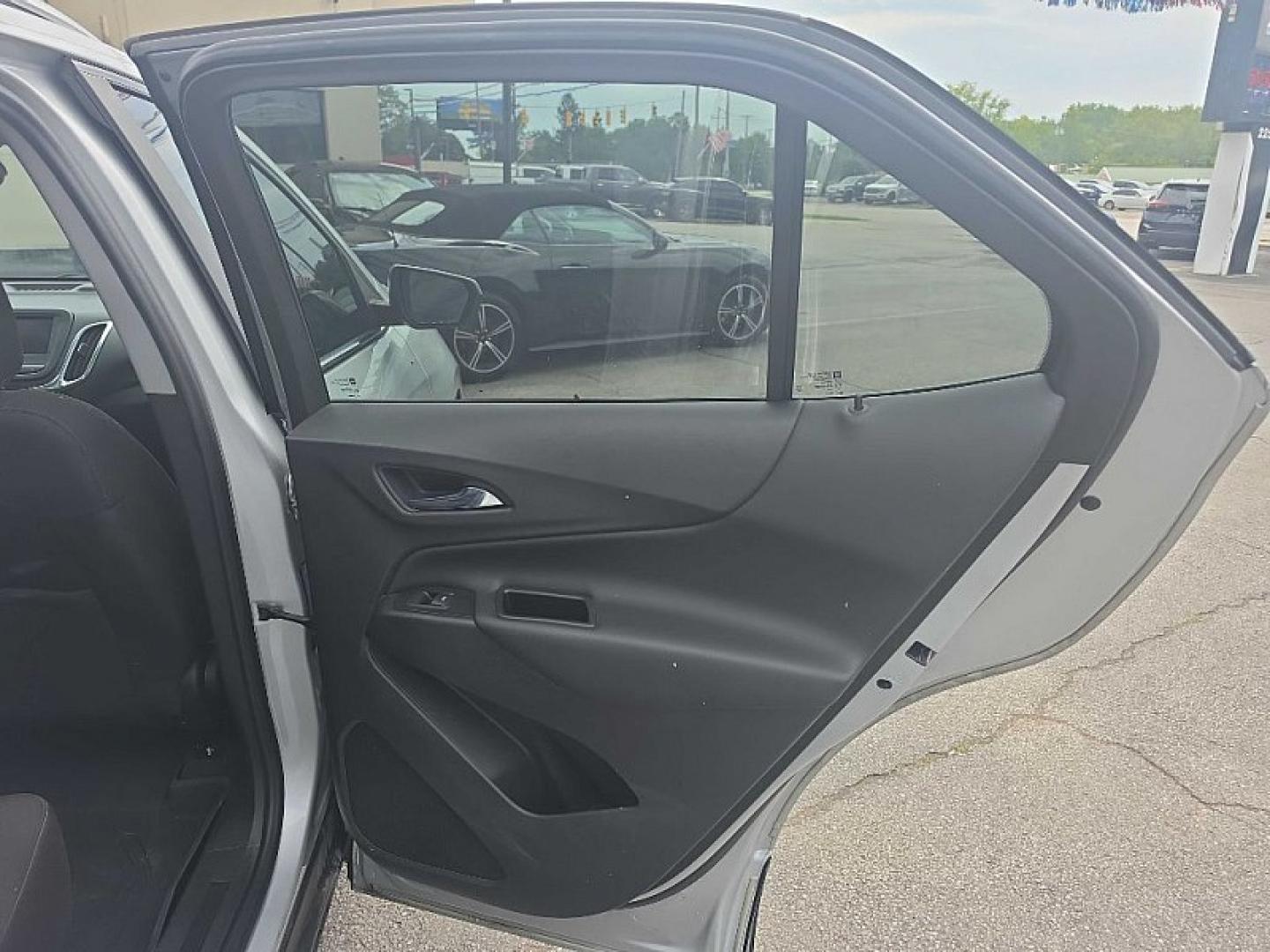 2021 SILVER /BLACK Chevrolet Equinox LT 2WD (3GNAXKEV0MS) with an 1.5L L4 DOHC 16V TURBO engine, 6A transmission, located at 3304 Woodville Road, Northwood, OH, 43619, (419) 210-8019, 41.612694, -83.480743 - Your #1 Destination for Auto Loans and mdash;No Matter Your Credit!At our dealership, we believe everyone deserves the opportunity to drive their dream car and mdash;whether you have good credit, bad credit, or no credit at all. With a wide selection of hundreds of cars, trucks, and SUVs, you'll fin- Photo#28