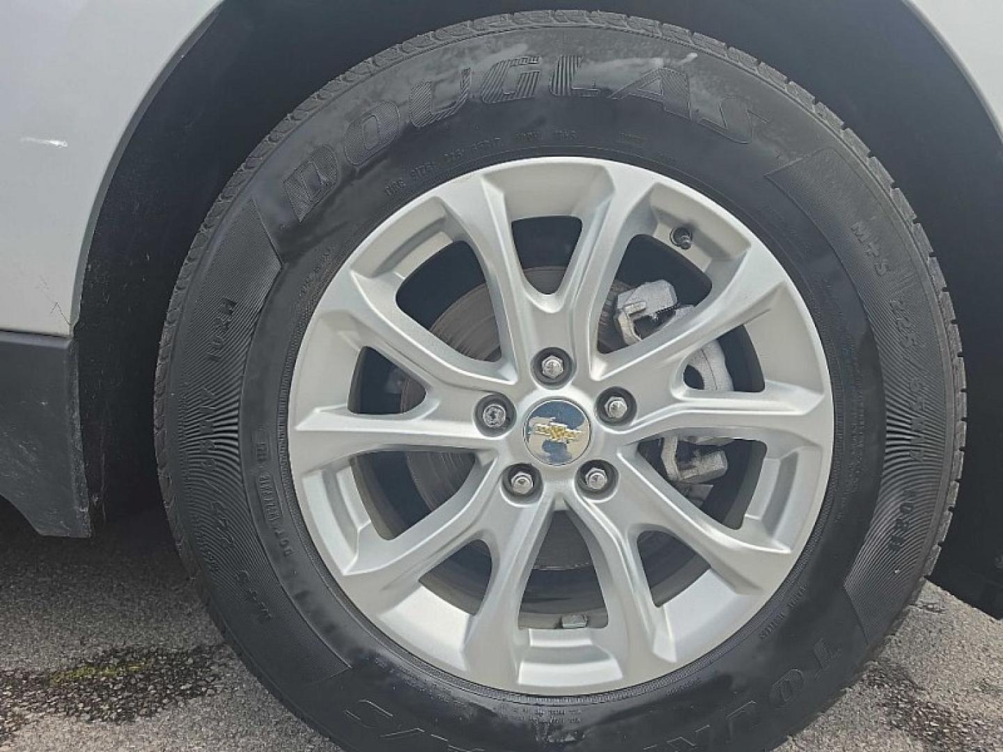 2021 SILVER /BLACK Chevrolet Equinox LT 2WD (3GNAXKEV0MS) with an 1.5L L4 DOHC 16V TURBO engine, 6A transmission, located at 3304 Woodville Road, Northwood, OH, 43619, (419) 210-8019, 41.612694, -83.480743 - Your #1 Destination for Auto Loans and mdash;No Matter Your Credit!At our dealership, we believe everyone deserves the opportunity to drive their dream car and mdash;whether you have good credit, bad credit, or no credit at all. With a wide selection of hundreds of cars, trucks, and SUVs, you'll fin- Photo#32