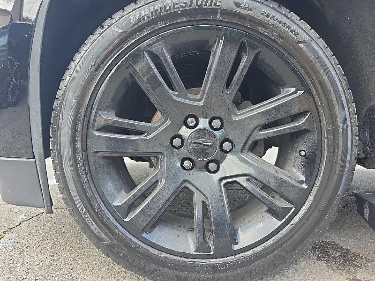 2017 BLACK /BLACK Cadillac Escalade ESV Premium 4WD (1GYS4JKJXHR) with an 6.2L V8 OHV 16V FFV engine, 8A transmission, located at 3304 Woodville Road, Northwood, OH, 43619, (419) 210-8019, 41.612694, -83.480743 - Your #1 Destination for Auto Loans and mdash;No Matter Your Credit!At our dealership, we believe everyone deserves the opportunity to drive their dream car and mdash;whether you have good credit, bad credit, or no credit at all. With a wide selection of hundreds of cars, trucks, and SUVs, you'll fin- Photo#21