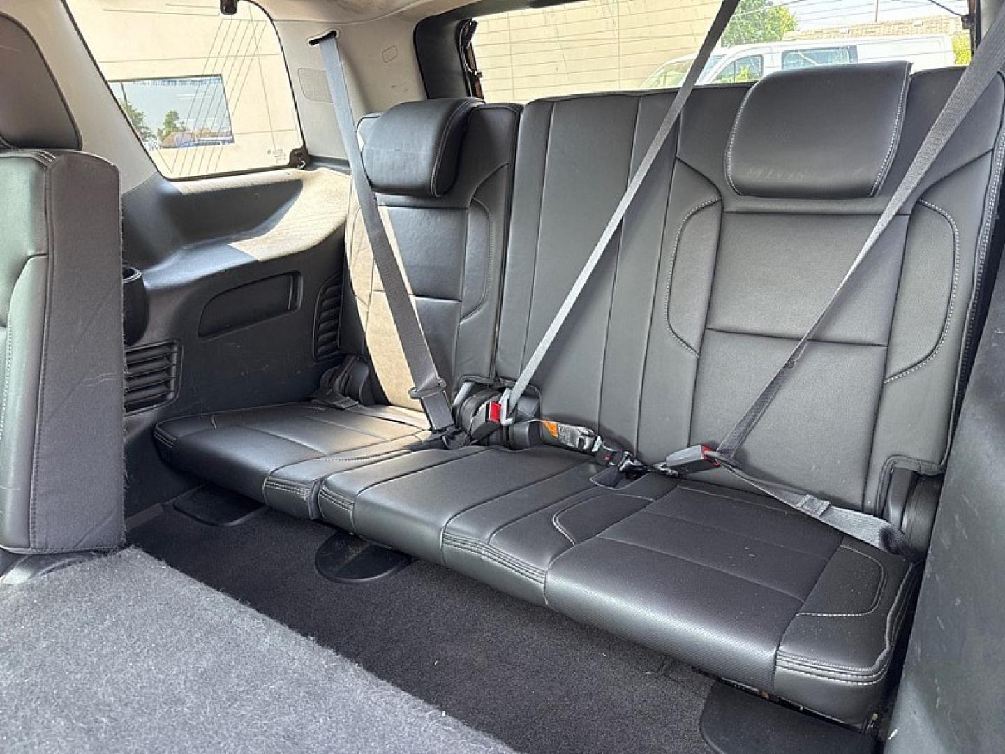 2018 BLACK /BLACK GMC Yukon Denali 4WD (1GKS2CKJ1JR) with an 6.2L V8 OHV 16V engine, 10A transmission, located at 3304 Woodville Road, Northwood, OH, 43619, (419) 210-8019, 41.612694, -83.480743 - Your #1 Destination for Auto Loans and mdash;No Matter Your Credit!At our dealership, we believe everyone deserves the opportunity to drive their dream car and mdash;whether you have good credit, bad credit, or no credit at all. With a wide selection of hundreds of cars, trucks, and SUVs, you'll fin- Photo#12