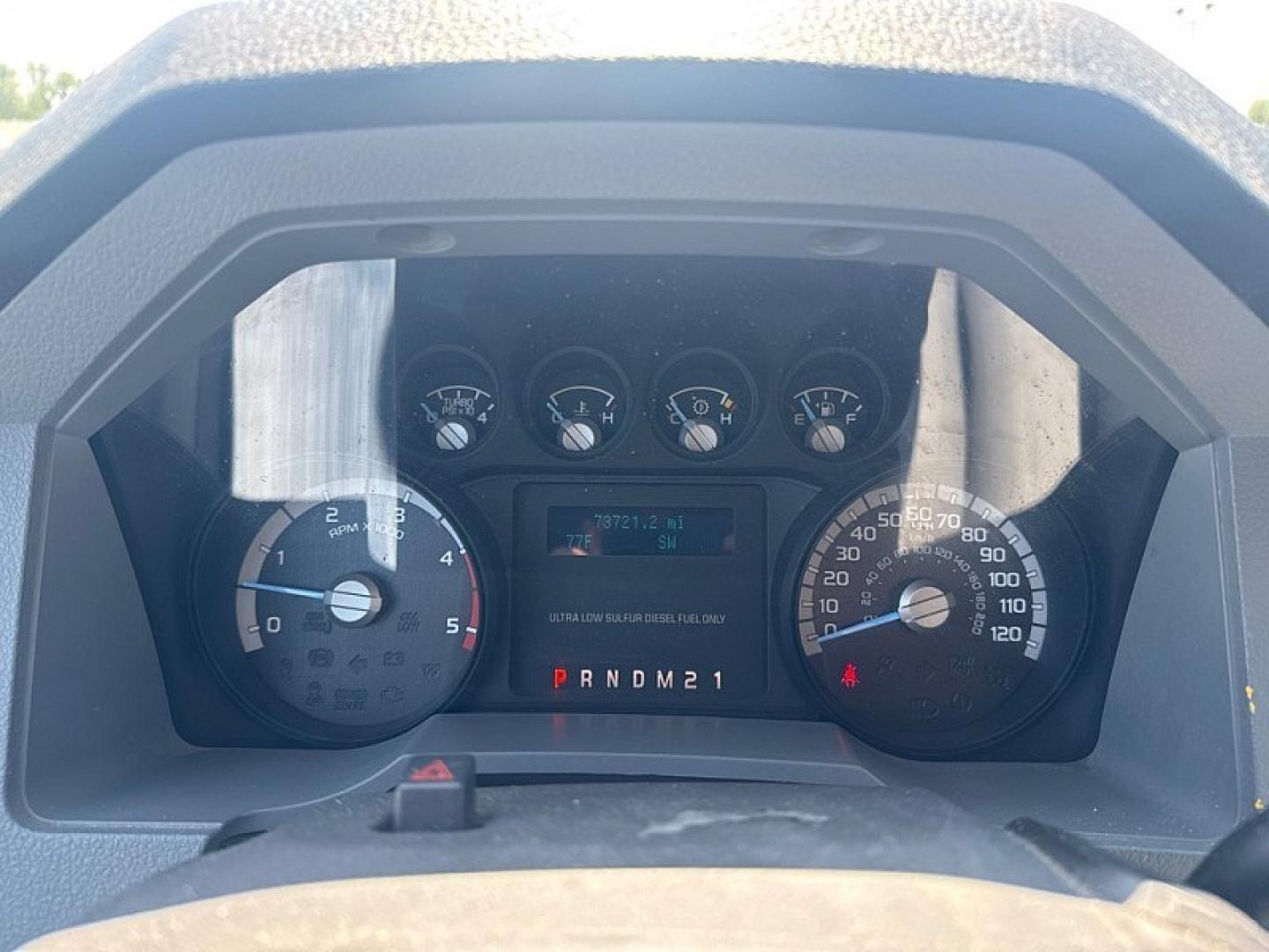 2016 WHITE /GREY Ford F-350 SD King Ranch Crew Cab Long Bed DRW 4WD (1FT8W3DT3GE) with an 6.7L V8 OHV 16V DIESEL engine, 6A transmission, located at 3304 Woodville Road, Northwood, OH, 43619, (419) 210-8019, 41.612694, -83.480743 - Your #1 Destination for Auto Loans and mdash;No Matter Your Credit!At our dealership, we believe everyone deserves the opportunity to drive their dream car and mdash;whether you have good credit, bad credit, or no credit at all. With a wide selection of hundreds of cars, trucks, and SUVs, you'll fin- Photo#17
