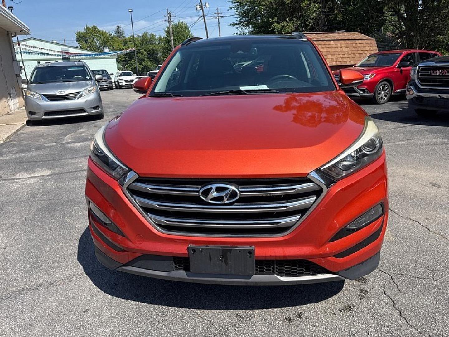2016 RED /BLACK Hyundai Tucson Eco AWD (KM8J3CA26GU) with an 1.6L L4 DOHC 16V engine, 7A transmission, located at 3304 Woodville Road, Northwood, OH, 43619, (419) 210-8019, 41.612694, -83.480743 - Your #1 Destination for Auto Loans and mdash;No Matter Your Credit!At our dealership, we believe everyone deserves the opportunity to drive their dream car and mdash;whether you have good credit, bad credit, or no credit at all. With a wide selection of hundreds of cars, trucks, and SUVs, you'll fin- Photo#7
