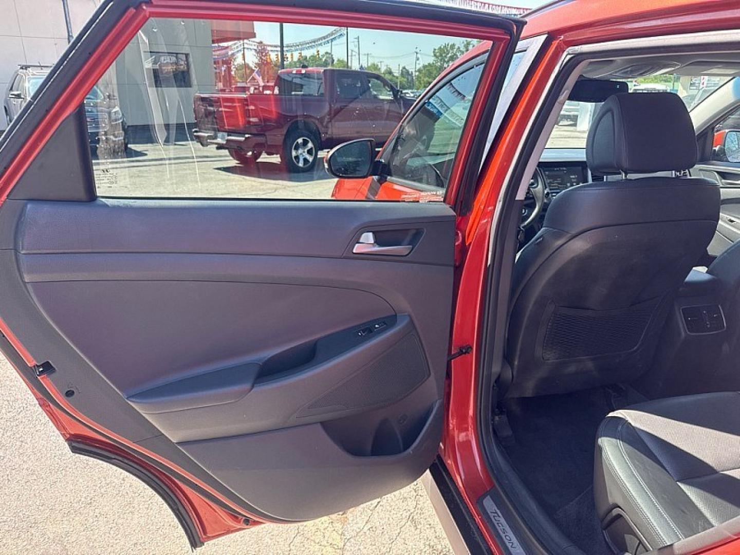 2016 RED /BLACK Hyundai Tucson Eco AWD (KM8J3CA26GU) with an 1.6L L4 DOHC 16V engine, 7A transmission, located at 3304 Woodville Road, Northwood, OH, 43619, (419) 210-8019, 41.612694, -83.480743 - Your #1 Destination for Auto Loans and mdash;No Matter Your Credit!At our dealership, we believe everyone deserves the opportunity to drive their dream car and mdash;whether you have good credit, bad credit, or no credit at all. With a wide selection of hundreds of cars, trucks, and SUVs, you'll fin- Photo#10
