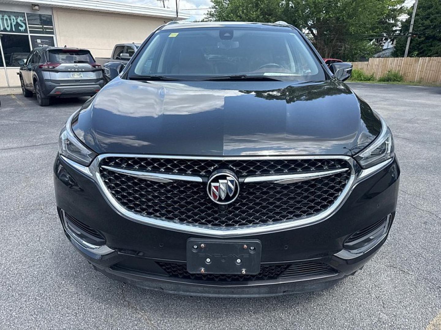 2018 BLACK /BLACK / BROWN Buick Enclave Avenir AWD (5GAEVCKWXJJ) with an 3.6L V6 DOHC 24V engine, 9A transmission, located at 3304 Woodville Road, Northwood, OH, 43619, (419) 210-8019, 41.612694, -83.480743 - Your #1 Destination for Auto Loans and mdash;No Matter Your Credit!At our dealership, we believe everyone deserves the opportunity to drive their dream car and mdash;whether you have good credit, bad credit, or no credit at all. With a wide selection of hundreds of cars, trucks, and SUVs, you'll fin- Photo#7