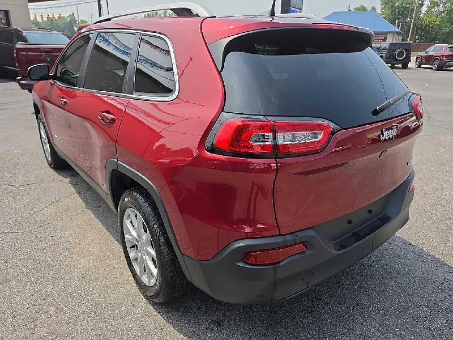 2017 RED /BLACK Jeep Cherokee Latitude FWD (1C4PJLCB0HW) with an 2.4L L4 DOHC 16V engine, 9A transmission, located at 3304 Woodville Road, Northwood, OH, 43619, (419) 210-8019, 41.612694, -83.480743 - Your #1 Destination for Auto Loans and mdash;No Matter Your Credit!At our dealership, we believe everyone deserves the opportunity to drive their dream car and mdash;whether you have good credit, bad credit, or no credit at all. With a wide selection of hundreds of cars, trucks, and SUVs, you'll fin- Photo#2