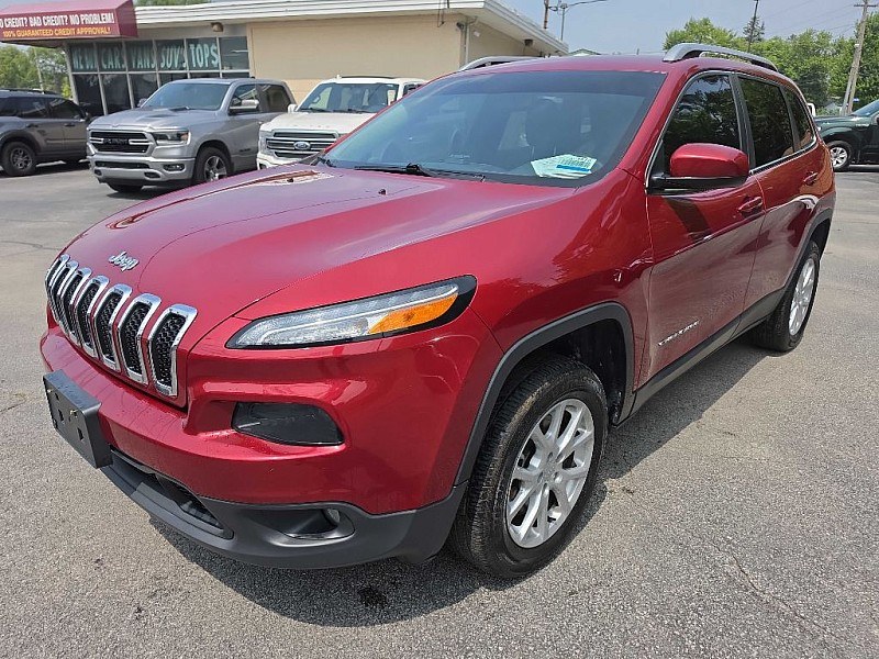 photo of 2017 Jeep Cherokee Latitude FWD