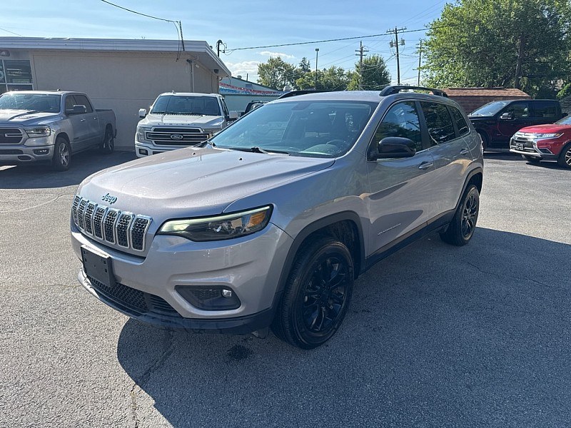 photo of 2022 Jeep Cherokee Latitude 4WD