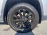 2022 SILVER /BLACK Jeep Cherokee Latitude 4WD (1C4PJMCX5ND) with an 3.2L V6 DOHC 24V engine, 9A transmission, located at 3304 Woodville Road, Northwood, OH, 43619, (419) 210-8019, 41.612694, -83.480743 - Your #1 Destination for Auto Loans and mdash;No Matter Your Credit!At our dealership, we believe everyone deserves the opportunity to drive their dream car and mdash;whether you have good credit, bad credit, or no credit at all. With a wide selection of hundreds of cars, trucks, and SUVs, you'll fin- Photo#17