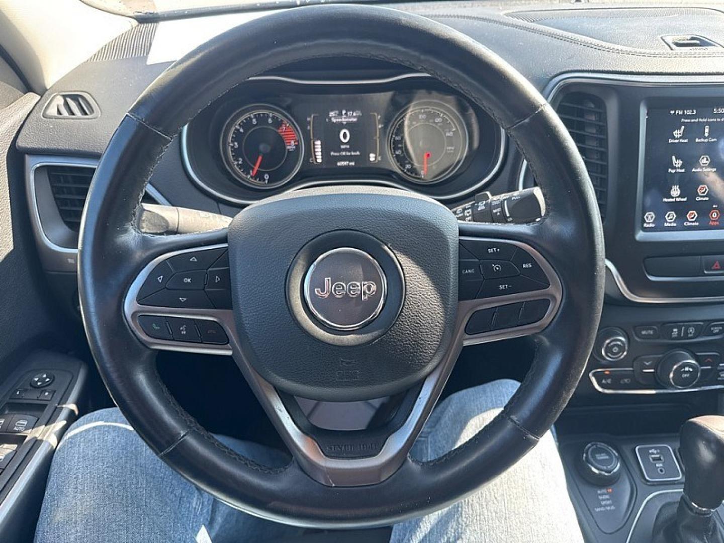 2022 SILVER /BLACK Jeep Cherokee Latitude 4WD (1C4PJMCX5ND) with an 3.2L V6 DOHC 24V engine, 9A transmission, located at 3304 Woodville Road, Northwood, OH, 43619, (419) 210-8019, 41.612694, -83.480743 - Your #1 Destination for Auto Loans and mdash;No Matter Your Credit!At our dealership, we believe everyone deserves the opportunity to drive their dream car and mdash;whether you have good credit, bad credit, or no credit at all. With a wide selection of hundreds of cars, trucks, and SUVs, you'll fin- Photo#19