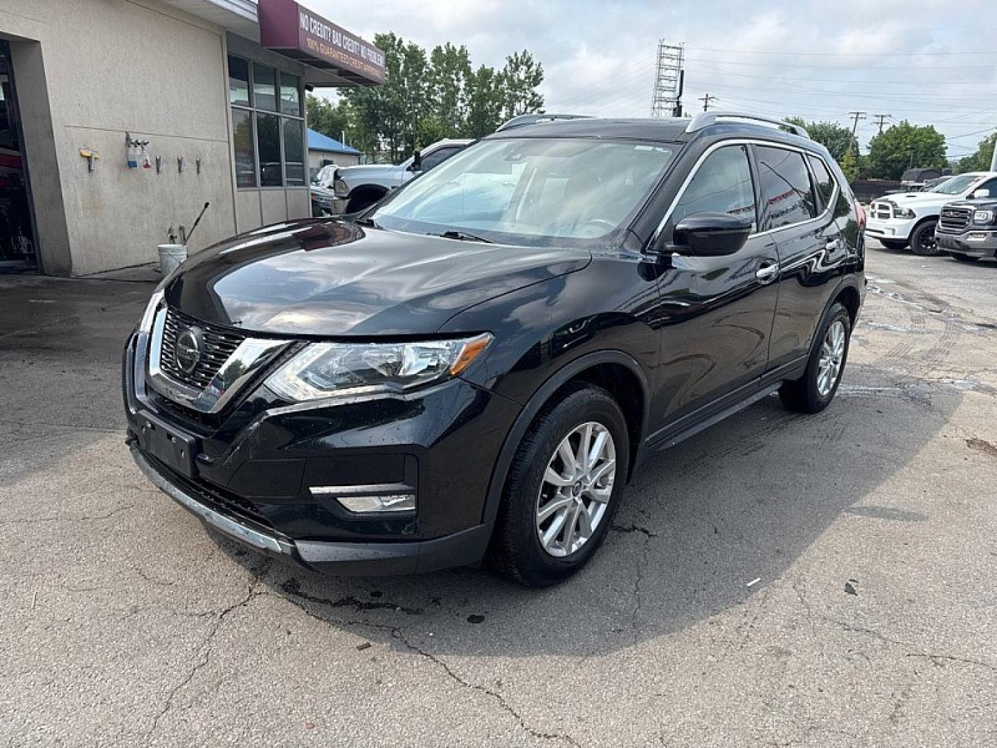 2020 BLACK /BLACK Nissan Rogue S AWD (5N1AT2MV1LC) with an 2.5L L4 DOHC 16V engine, CVT transmission, located at 3304 Woodville Road, Northwood, OH, 43619, (419) 210-8019, 41.612694, -83.480743 - Your #1 Destination for Auto Loans and mdash;No Matter Your Credit!At our dealership, we believe everyone deserves the opportunity to drive their dream car and mdash;whether you have good credit, bad credit, or no credit at all. With a wide selection of hundreds of cars, trucks, and SUVs, you'll fin- Photo#0