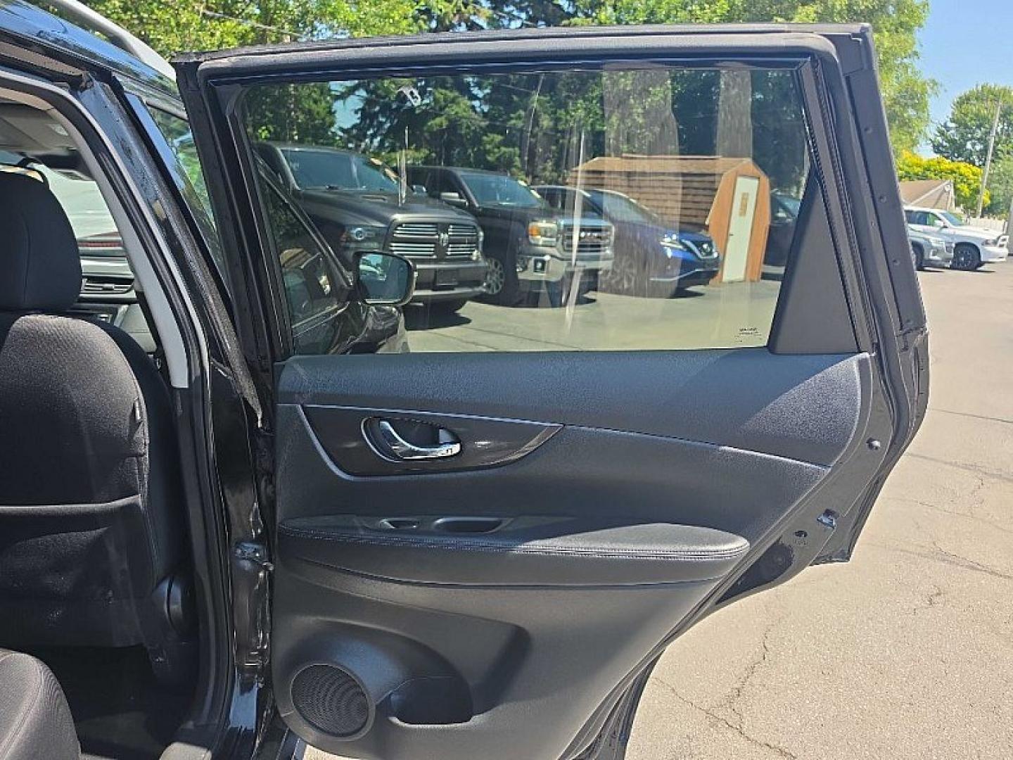 2020 BLACK /BLACK Nissan Rogue S AWD (5N1AT2MV6LC) with an 2.5L L4 DOHC 16V engine, CVT transmission, located at 3304 Woodville Road, Northwood, OH, 43619, (419) 210-8019, 41.612694, -83.480743 - Your #1 Destination for Auto Loans and mdash;No Matter Your Credit!At our dealership, we believe everyone deserves the opportunity to drive their dream car and mdash;whether you have good credit, bad credit, or no credit at all. With a wide selection of hundreds of cars, trucks, and SUVs, you'll fin- Photo#13