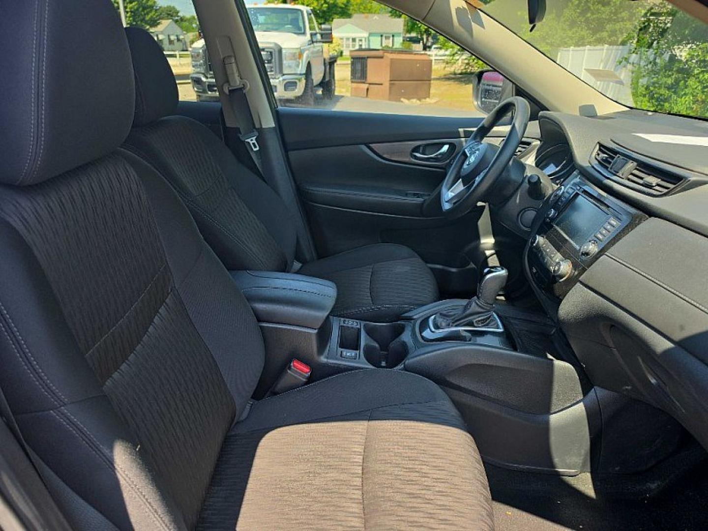 2020 BLACK /BLACK Nissan Rogue S AWD (5N1AT2MV6LC) with an 2.5L L4 DOHC 16V engine, CVT transmission, located at 3304 Woodville Road, Northwood, OH, 43619, (419) 210-8019, 41.612694, -83.480743 - Your #1 Destination for Auto Loans and mdash;No Matter Your Credit!At our dealership, we believe everyone deserves the opportunity to drive their dream car and mdash;whether you have good credit, bad credit, or no credit at all. With a wide selection of hundreds of cars, trucks, and SUVs, you'll fin- Photo#16