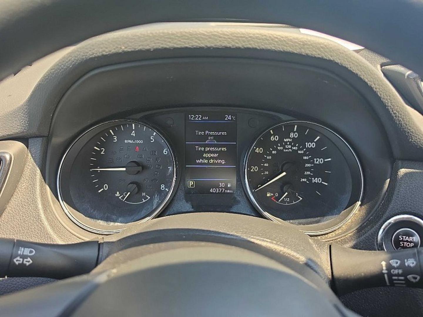 2020 BLACK /BLACK Nissan Rogue S AWD (5N1AT2MV6LC) with an 2.5L L4 DOHC 16V engine, CVT transmission, located at 3304 Woodville Road, Northwood, OH, 43619, (419) 210-8019, 41.612694, -83.480743 - Your #1 Destination for Auto Loans and mdash;No Matter Your Credit!At our dealership, we believe everyone deserves the opportunity to drive their dream car and mdash;whether you have good credit, bad credit, or no credit at all. With a wide selection of hundreds of cars, trucks, and SUVs, you'll fin- Photo#18