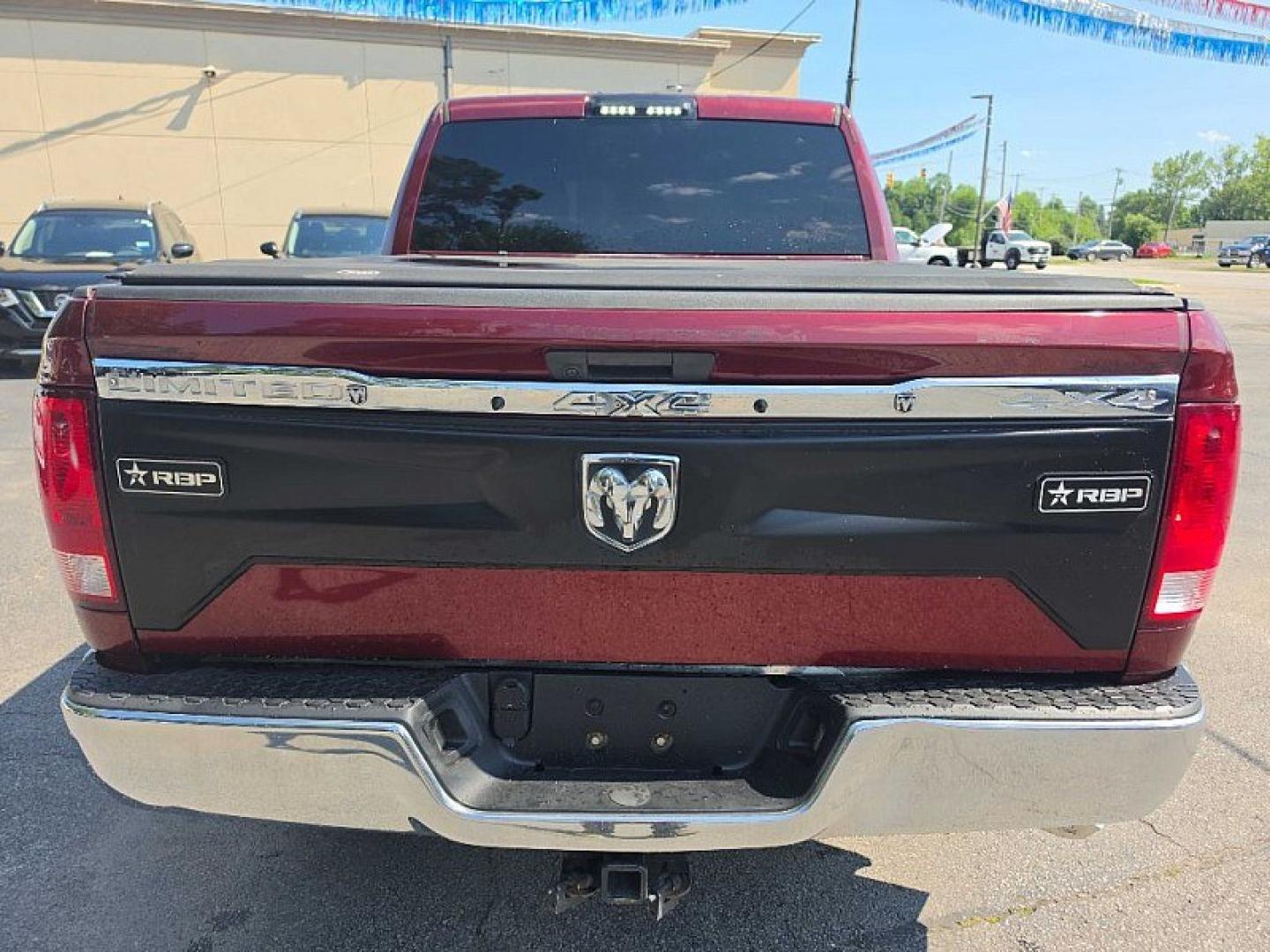 2020 RED /GRAY RAM 1500 Classic Tradesman Crew Cab SWB 4WD (3C6RR7KG5LG) with an 3.6L V6 DOHC 24V FFV engine, 8A transmission, located at 3304 Woodville Road, Northwood, OH, 43619, (419) 210-8019, 41.612694, -83.480743 - Your #1 Destination for Auto Loans and mdash;No Matter Your Credit!At our dealership, we believe everyone deserves the opportunity to drive their dream car and mdash;whether you have good credit, bad credit, or no credit at all. With a wide selection of hundreds of cars, trucks, and SUVs, you'll fin- Photo#3