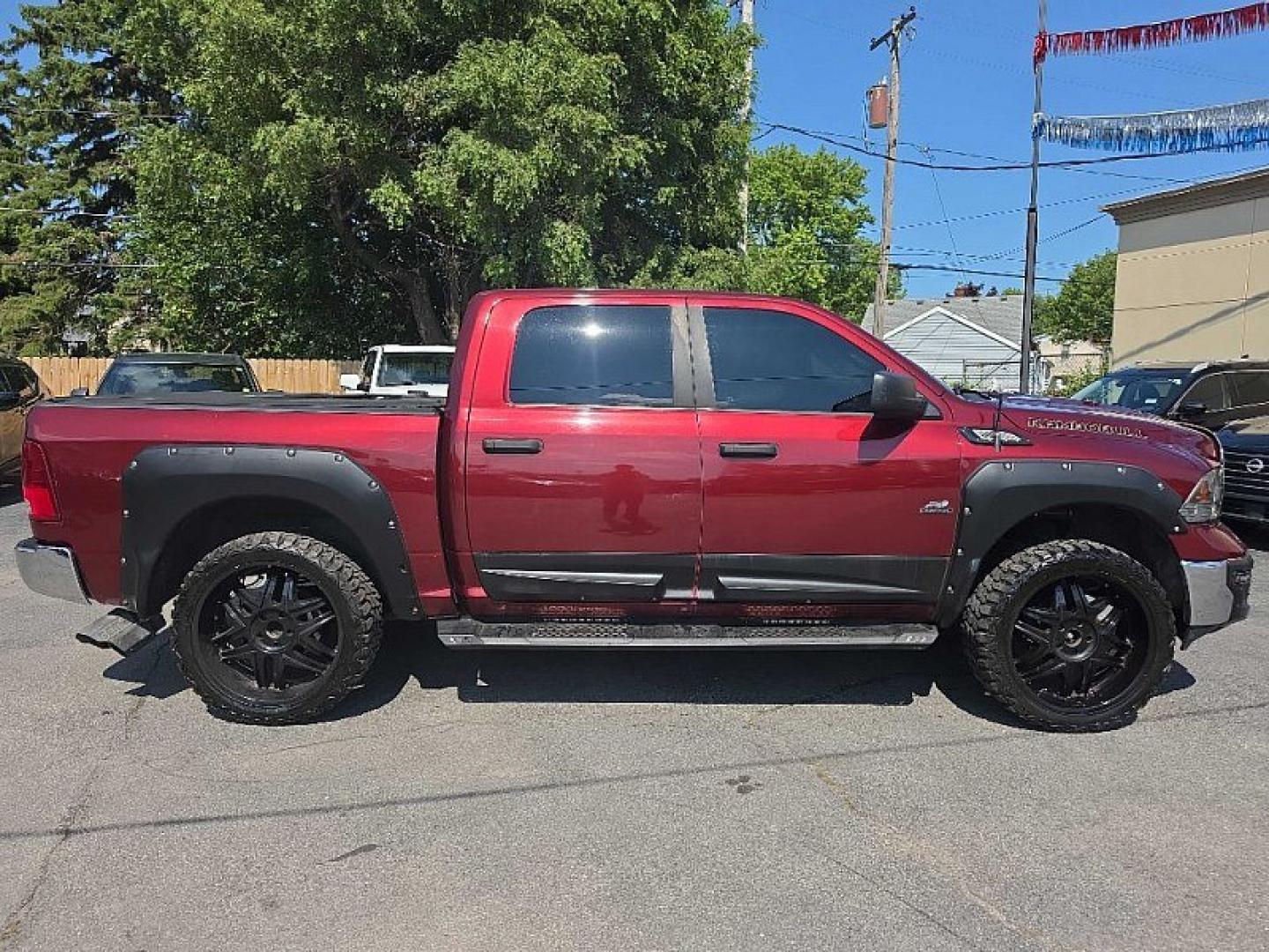 2020 RED /GRAY RAM 1500 Classic Tradesman Crew Cab SWB 4WD (3C6RR7KG5LG) with an 3.6L V6 DOHC 24V FFV engine, 8A transmission, located at 3304 Woodville Road, Northwood, OH, 43619, (419) 210-8019, 41.612694, -83.480743 - Your #1 Destination for Auto Loans and mdash;No Matter Your Credit!At our dealership, we believe everyone deserves the opportunity to drive their dream car and mdash;whether you have good credit, bad credit, or no credit at all. With a wide selection of hundreds of cars, trucks, and SUVs, you'll fin- Photo#5