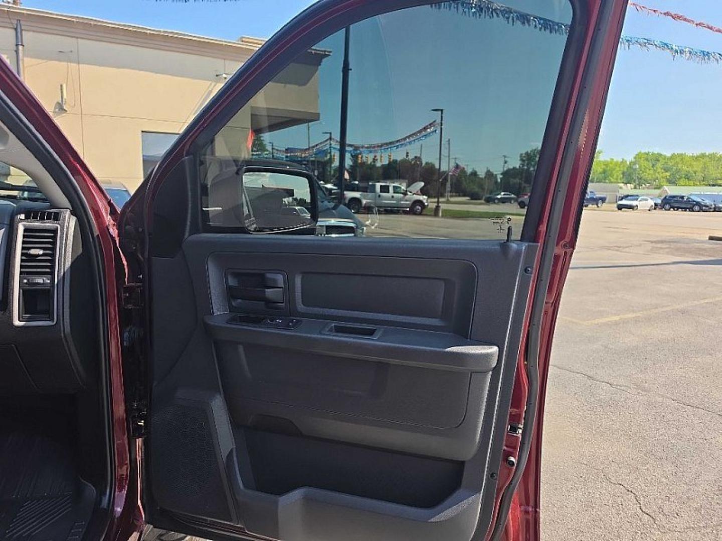 2020 RED /GRAY RAM 1500 Classic Tradesman Crew Cab SWB 4WD (3C6RR7KG5LG) with an 3.6L V6 DOHC 24V FFV engine, 8A transmission, located at 3304 Woodville Road, Northwood, OH, 43619, (419) 210-8019, 41.612694, -83.480743 - Your #1 Destination for Auto Loans and mdash;No Matter Your Credit!At our dealership, we believe everyone deserves the opportunity to drive their dream car and mdash;whether you have good credit, bad credit, or no credit at all. With a wide selection of hundreds of cars, trucks, and SUVs, you'll fin- Photo#15