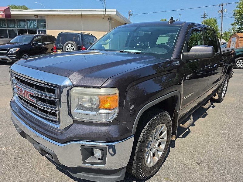 photo of 2015 GMC Sierra 1500 SLE Crew Cab Short Box 4WD