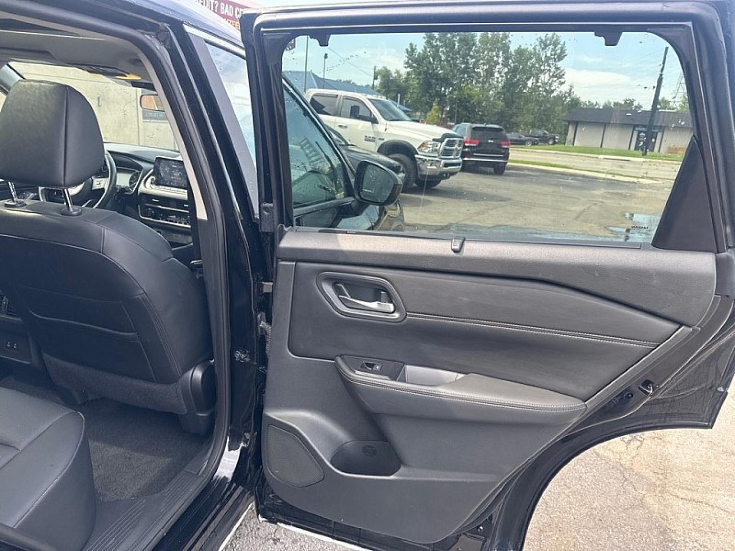 2024 BLACK /BLACK Nissan Rogue SV AWD (5N1BT3BB6RC) with an 2.5L L4 DOHC 16V engine, CVT transmission, located at 3304 Woodville Road, Northwood, OH, 43619, (419) 210-8019, 41.612694, -83.480743 - Your #1 Destination for Auto Loans and mdash;No Matter Your Credit!At our dealership, we believe everyone deserves the opportunity to drive their dream car and mdash;whether you have good credit, bad credit, or no credit at all. With a wide selection of hundreds of cars, trucks, and SUVs, you'll fin- Photo#13