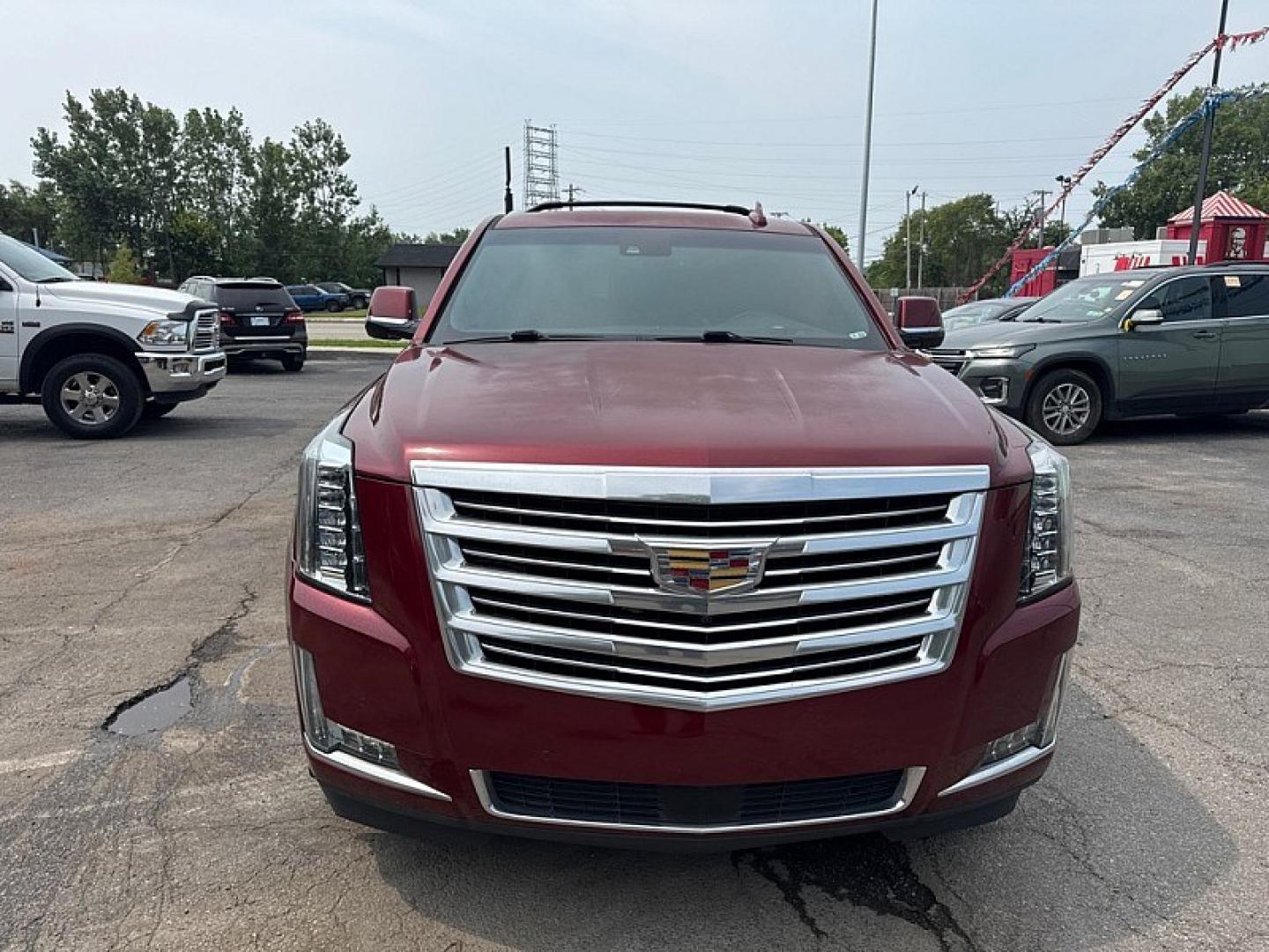 2016 RED /BLACK Cadillac Escalade ESV Platinum 4WD (1GYS4KKJ7GR) with an 6.2L V8 OHV 16V FFV engine, 6A transmission, located at 3304 Woodville Road, Northwood, OH, 43619, (419) 210-8019, 41.612694, -83.480743 - Your #1 Destination for Auto Loans and mdash;No Matter Your Credit!At our dealership, we believe everyone deserves the opportunity to drive their dream car and mdash;whether you have good credit, bad credit, or no credit at all. With a wide selection of hundreds of cars, trucks, and SUVs, you'll fin- Photo#7